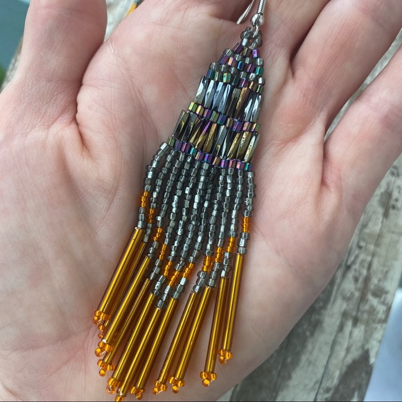 FP Seed Bead Earrings in Auburn - Picture 4 of 4